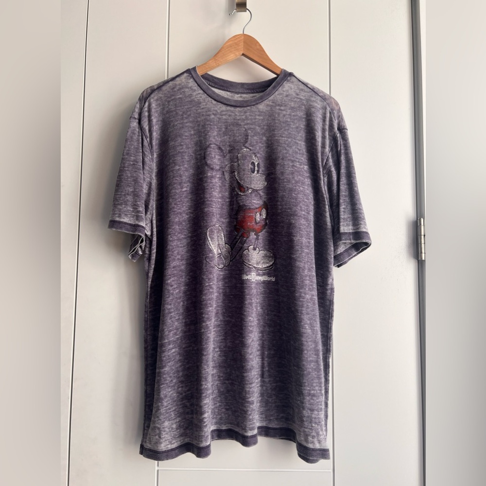 Disney Vintage Distressed Wash T-shirt Size L